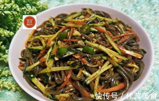 劲道|大人小孩都喜欢的菜,比凉拌黄瓜还要好吃,滑溜溜的好劲道!