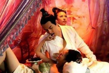 古代奇女貌美如花,自小被皇帝所宠爱,为儿子宁愿赴死