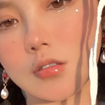 爆棚|脸上这“3地方”凸起的女孩子,是标准“樱花脸”,全中异性缘爆棚