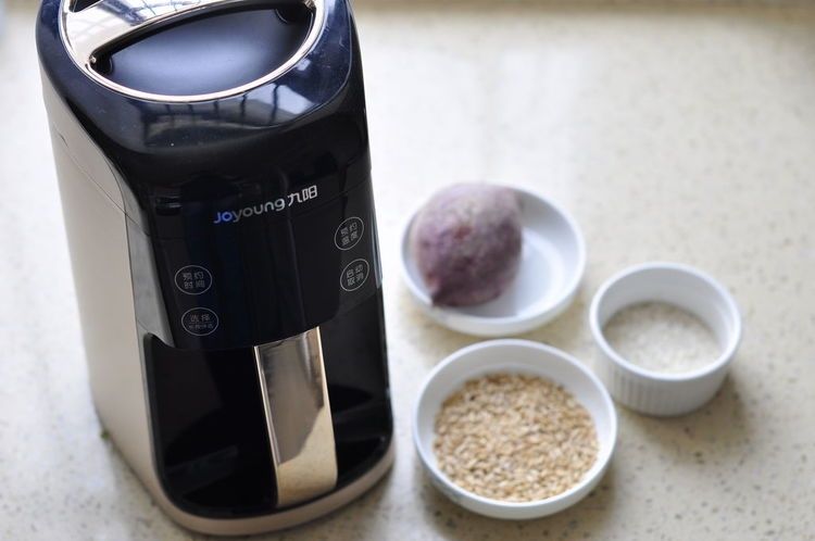 早餐喝一杯它，养颜美容，大人孩子都爱喝，一个豆浆机就搞定