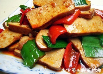 开胃消食，口感清香，酸甜劲道，味道逆天一吃就上瘾，女人必学菜