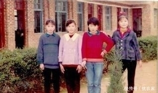 一线城市 50年代到2010年代流行服的演变,你还记得小时候穿过的款式