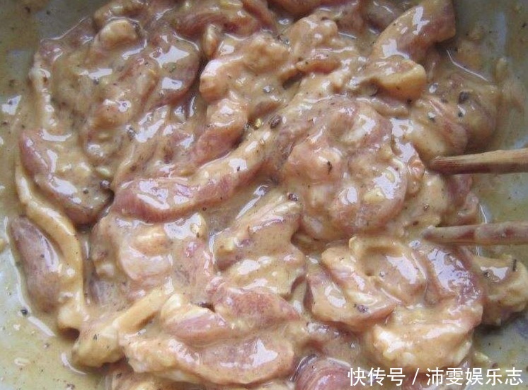 搅拌|炸酥肉,第一步做好很关键,分享正确做法,这么做和买的一样好吃