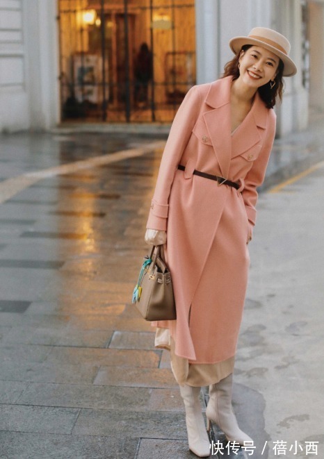 长筒靴 秋冬建议多穿“大衣+靴子”,内搭毛衣、连衣裙、牛仔裤真时髦