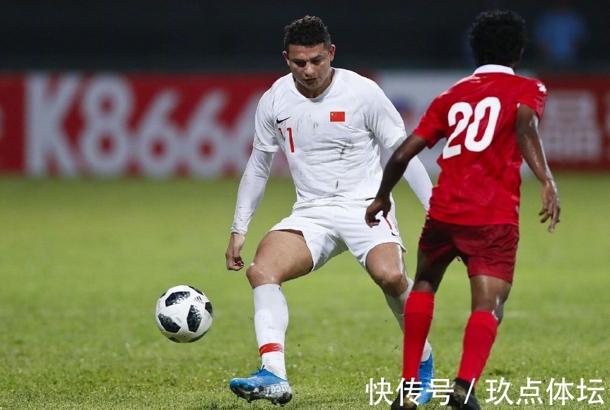王刚|国足后场核心球员，赛季报销无缘世界杯，李霄鹏痛失一柱
