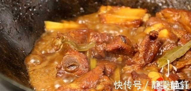 做法|红烧排骨，很多人都做错了，小董教你秘制做法，简单又好吃