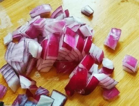 饺子|被称“菜中皇后”，夏天吃正当时，6毛钱一斤，补钙是鸡蛋的5倍