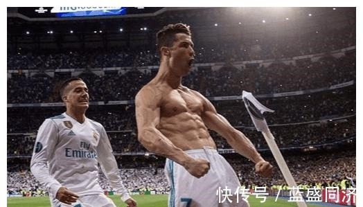c罗|肌肉男在奥尼尔面前 那就是弟弟级别!强森被嘲笑 C罗显娇小!