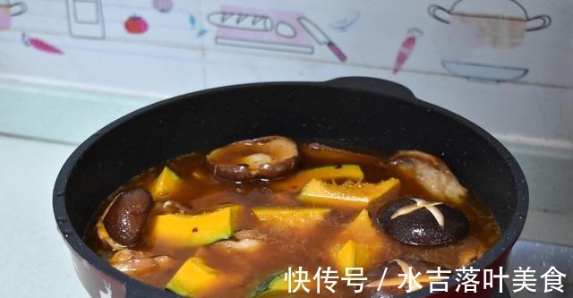 鸡翅|秋季适合这菜,4种食材炖一锅,好吃好做,一顿饭就一个菜就够了!