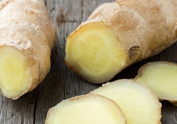 生姜用白醋泡一泡厲害了,老一輩人都在用,解決了很多人的煩惱