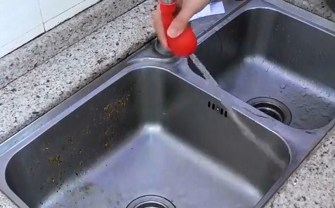 密封|气球要是只用来吹就太可惜了，你肯定没想到这么用，看完大开眼界