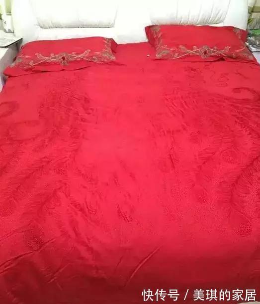 贼漂亮!200平豪宅盖了1年才结束,婆婆说门槛都快被村里人踩烂了