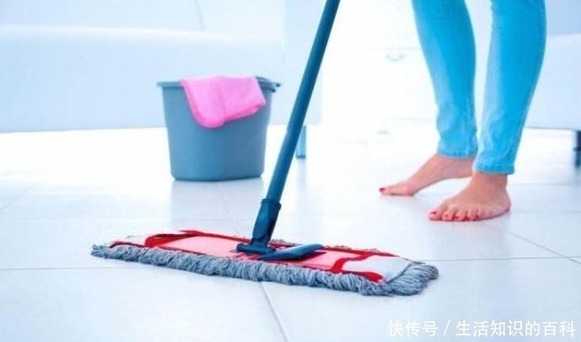 打扫|拖地时用点这个东西，去污快又杀菌，一星期不打扫都能干净如新！