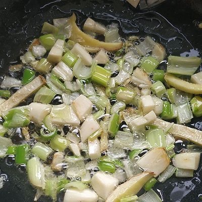 青椒|青椒木耳炒鸡蛋