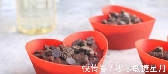 适合爱吃巧克力人的一道甜品,做法也很简单,好吃极了!