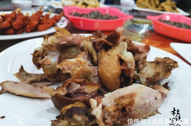 晒500一桌的农村宴席，网友这太实惠了，在城里至少1千！