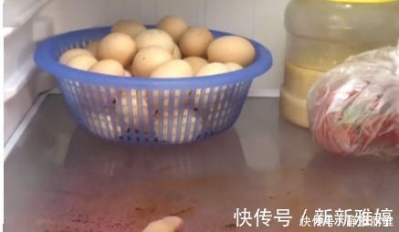 冰箱脏了万万不可用水擦用一个方法，所有污渍立马全去除