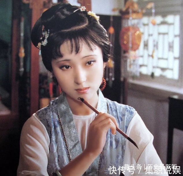 宝玉&动不动就向人发脾气的林黛玉,真的是一个尖酸刻薄的人吗