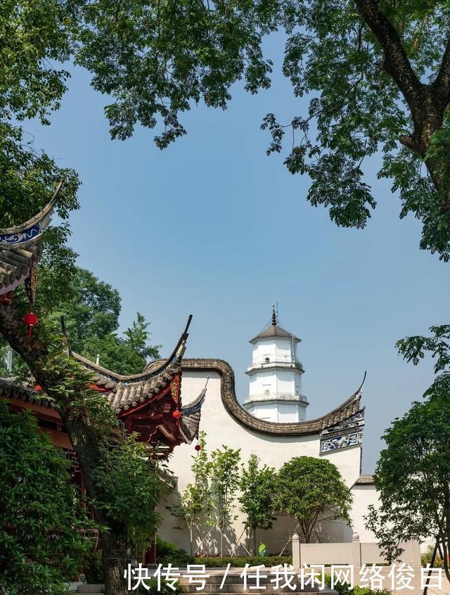 围墙|墙后那些事墙外是生活、墙内是约束,而你的选择会让我很期待着