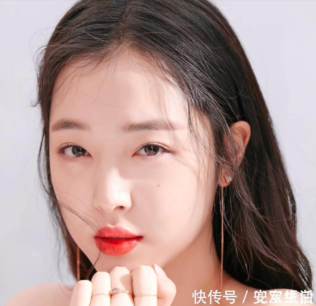 姐妹们|越长越好看的女生,会做好5个小动作,坚持一个就赢了很多人