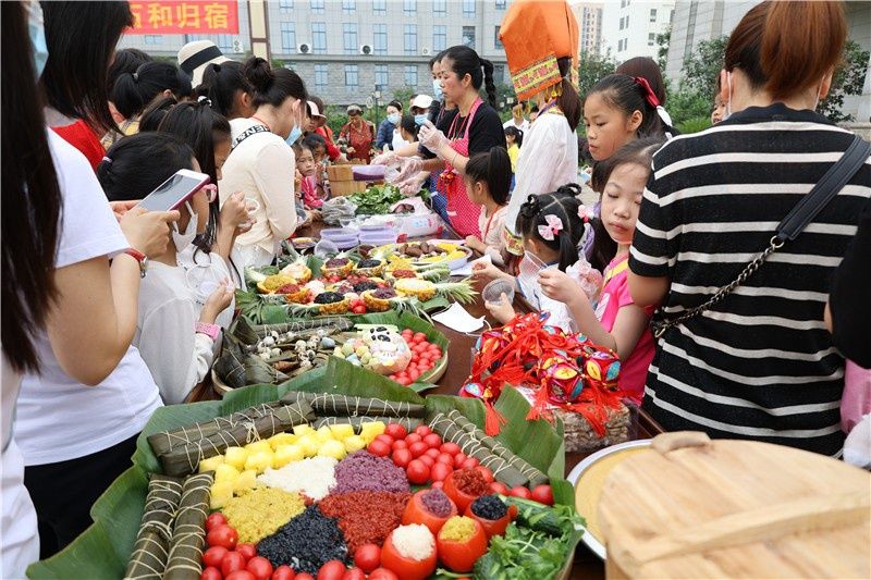 贵港市博物馆开展“我们的节日·三月三”新时代文明实践主题活动