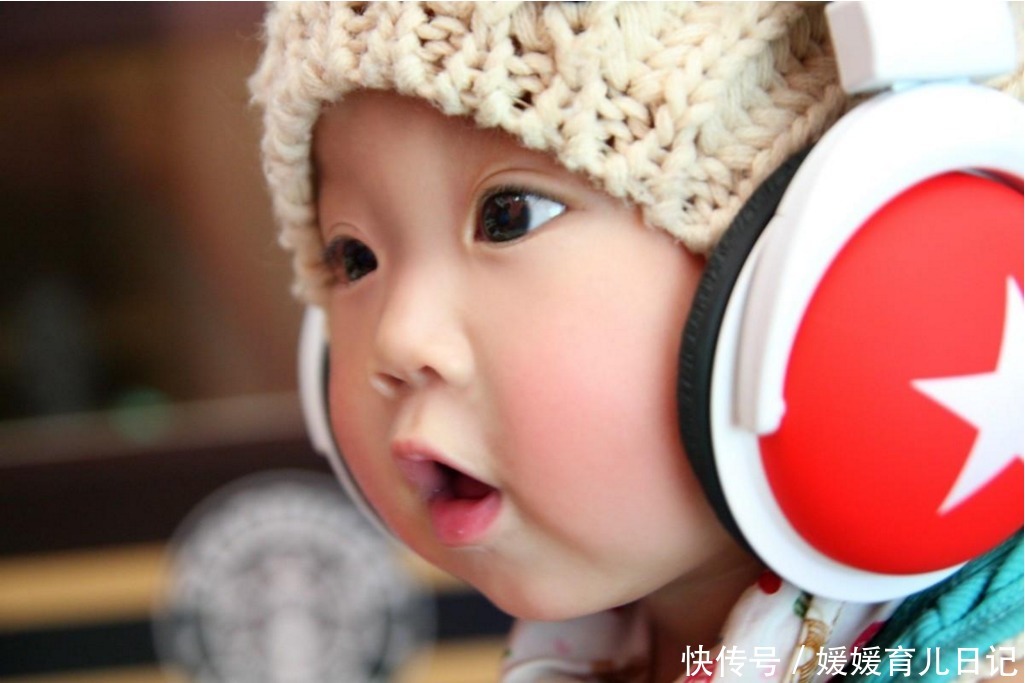 孩子4种“有趣”的表现，多数说明大脑发育良好，父母要积极配合