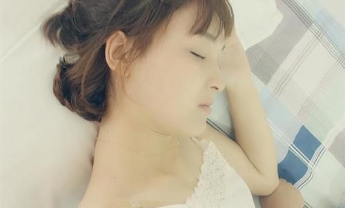 肌抽跃症|为什么有人一睡着就做梦,而有人却从不做梦?梦多说明什么问题?