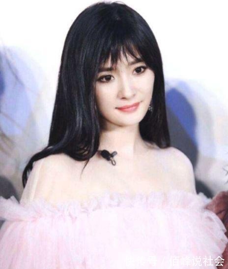 泡面 女人过了40岁,尽量少留这3款“大妈”发型,这3款发型更适合你