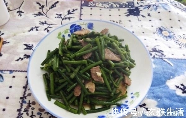 胡萝卜素|别再吃钙片了，吃再多也不及“它”，每天1勺，腰好腿好容颜不老