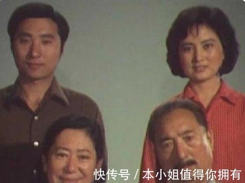 向华强|祖孙三代共用一张脸是什么样的体验?网友:遗传实在是太神奇了!