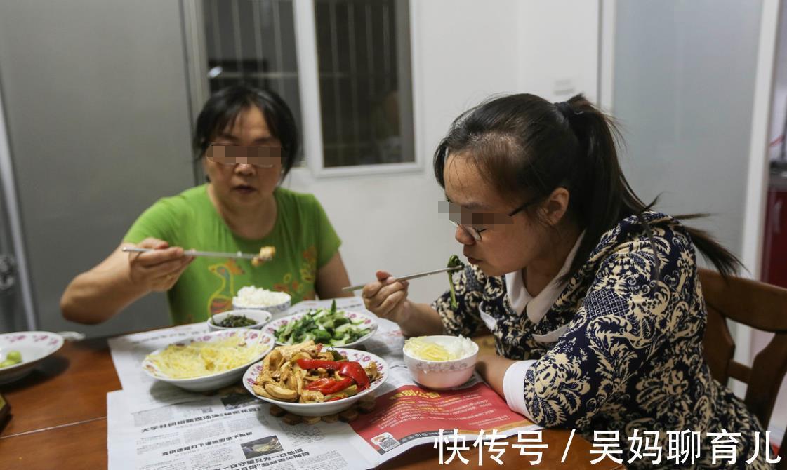 娘家|女儿坐月子,娘家别做这四件事,既“掉价”又给女儿招来月子仇