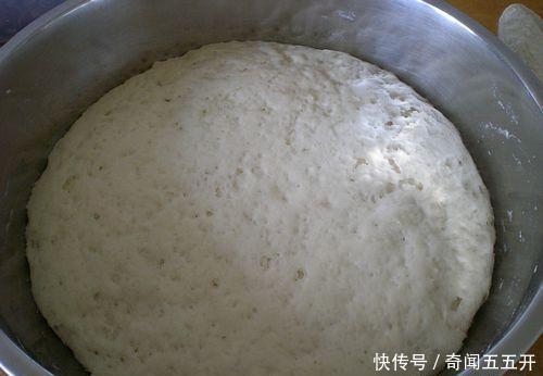 蓬松暄软|发面根本用不到酵母,面点师教我一招,快速发满一大盆,先收藏了