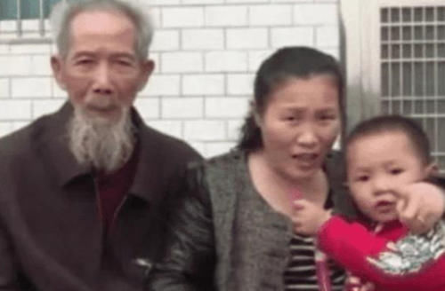 婚恋观|当年嫁给73岁大爷生下儿子,直言自己不后悔的28岁姑娘,如今怎样