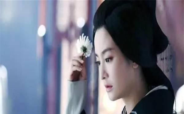 丧夫|她是找不到缺点的千古一后,22岁丧夫,辅佐了三朝六帝,挽救了整个王朝