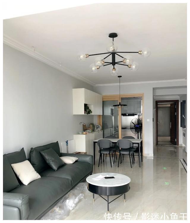 收纳|越来越多人装修不吊顶，学学她家，全屋只走石膏线，照样大方漂亮