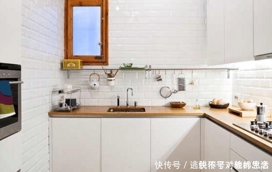 小推车|等我买了房，厨房也要学她家这样设计，不到6㎡，收纳却很完美！!