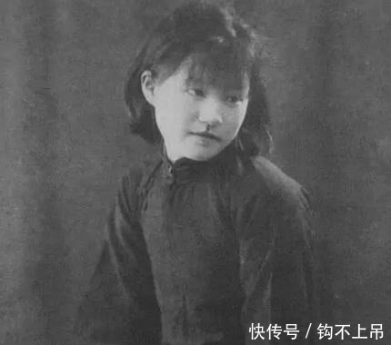 婚后2年丈夫去世,绝代风华立志终身不嫁,余下的53年她替他活!