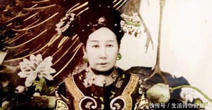 进一步|慈禧如何起床需要宫女这样叫，慈禧如何用膳打几个人才吃！