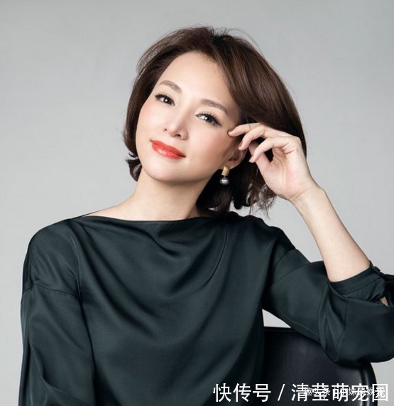 书法&看完董卿书法,再看徐静蕾书法,谁更胜一筹