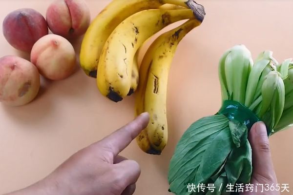 抓紧把水果蔬菜放在盆子里，真是厉害了，很多人不清楚，都学学