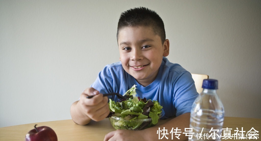 防腐剂|给父母提个醒不想孩子被“催熟”,5种零食要早点拉入黑名单