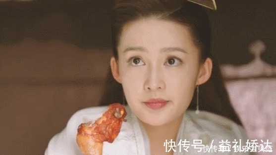 淡颜系|双眼皮、一字眉已经过时了,现在的美女标准是这样……