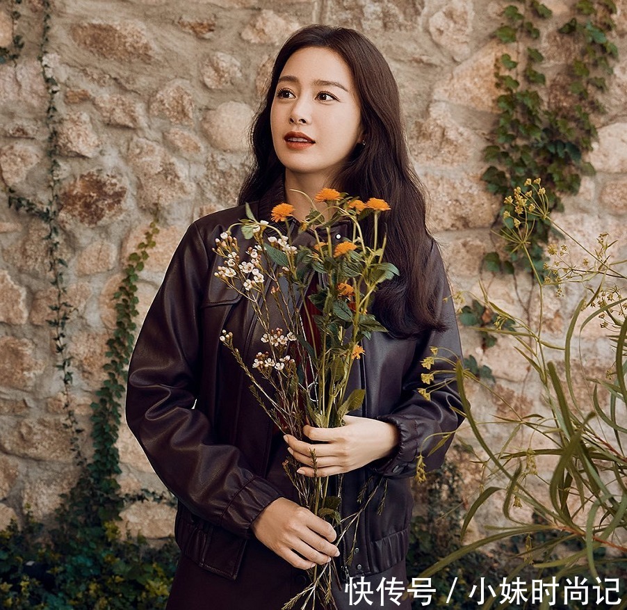 搭配|金泰熙搭配的秘密,就是很喜欢彩色,服装造型太惹眼,感觉并不丑