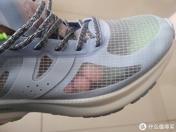 缓震|支持一双国产跑鞋，乔丹 飞影