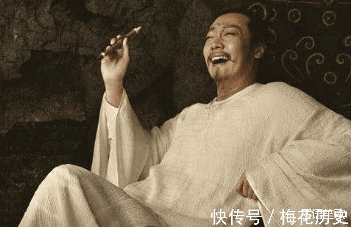 李白!李白被儒生的讥讽,他笑着写下一诗,成千年来骂人的绝唱