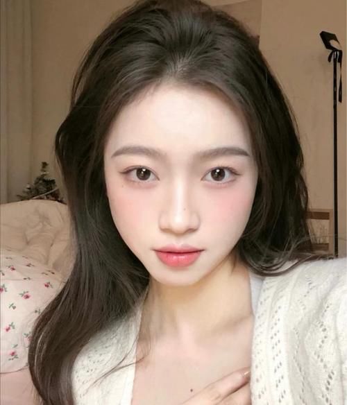 珠唇|自测看看你是什么“唇形”？含珠唇迷人，花瓣唇甜美，M唇高级