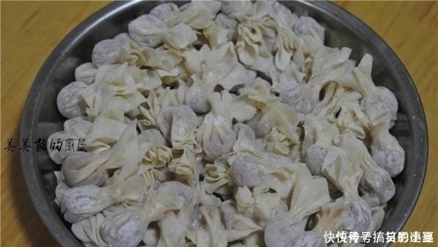 秋天|馄饨汤这么调，简单好味道，几种调料，开水一冲，比骨头汤还鲜