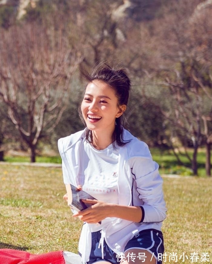 新发型|中年女性换新发型,注意避开这4款,低级没气质,另外4款更合适