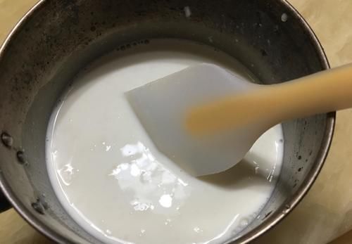 不用烤箱不用打发,网红酸奶球这样做,简单又好吃,奶香味十足