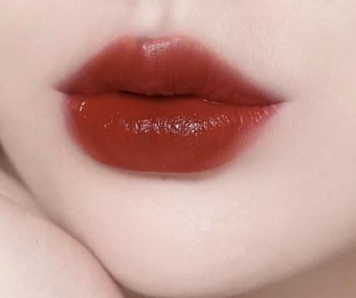 黄皮必入的口红，这些口红颜色显气质又与众不同，质感高级上档次